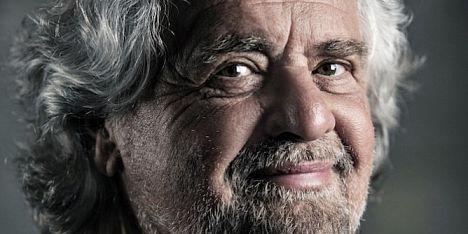Beppe Grillo ritorna comico a Cagliari