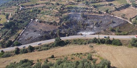 Mezzi aerei impegnati su due incendi nel Cagliaritano